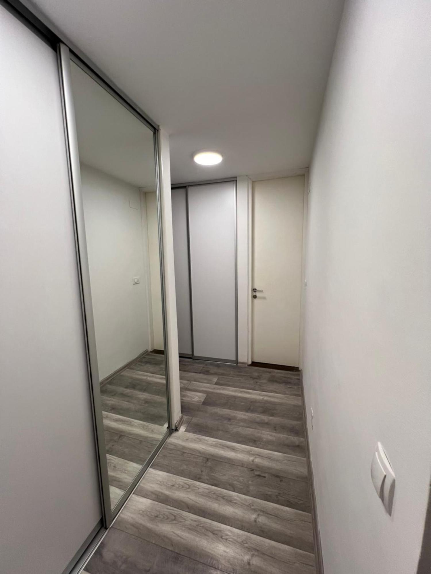 Apartman Omar Stan Na Dan Besplatan Parking Sarajevo Apartment Exterior photo